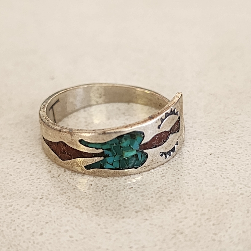 Vtg Navajo Natove American Silver and Turquoise & Coral Bird Inlay Ring 7.5